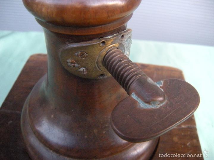 Antig&uuml;edades: RARA PIEZA DE MADERA MORTERO ? - Foto 2