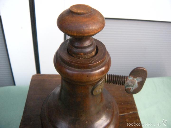 Antig&uuml;edades: RARA PIEZA DE MADERA MORTERO ? - Foto 9