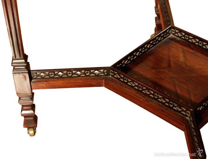 Antig&uuml;edades: Mesa octogonal alemana siglo XIX. - Foto 2