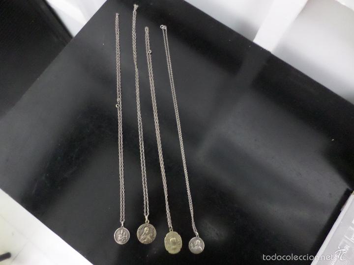 Antig&uuml;edades: MEDALLAS CON SUS CADENAS - Foto 2