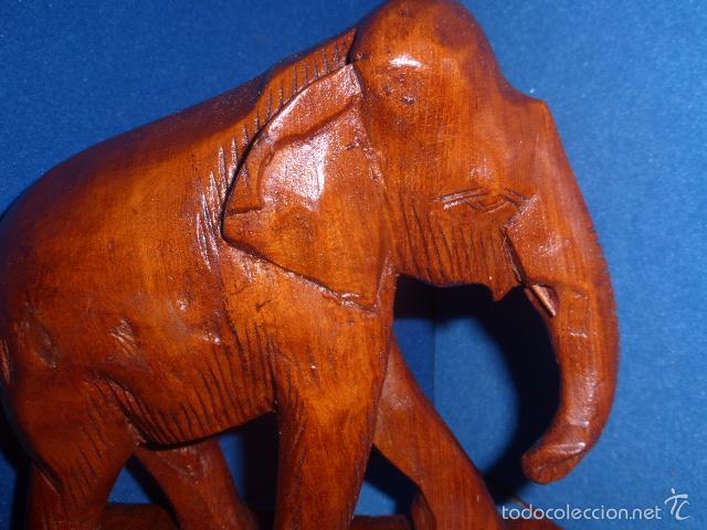Antig&uuml;edades: ELEFANTE DE MADERA TALLADA HECHO A MANO - Foto 1