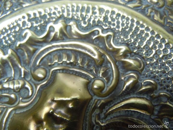 Antig&uuml;edades: BANDEJA PEQUE&Ntilde;A DE LAT&Oacute;N - Foto 6