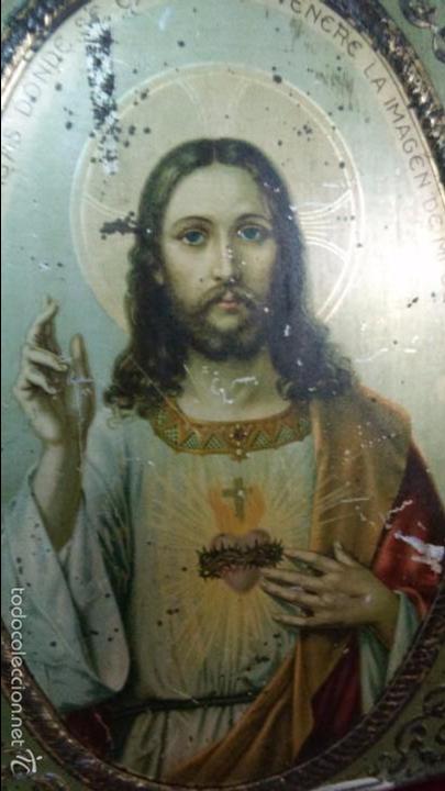 Antig&uuml;edades: PLACA DE LATON CON IMAGEN DEL SAGRADO CORAZON - Foto 1