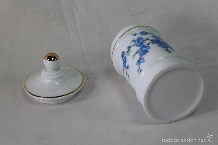 Antig&uuml;edades: albarelo en porcelana - Foto 4