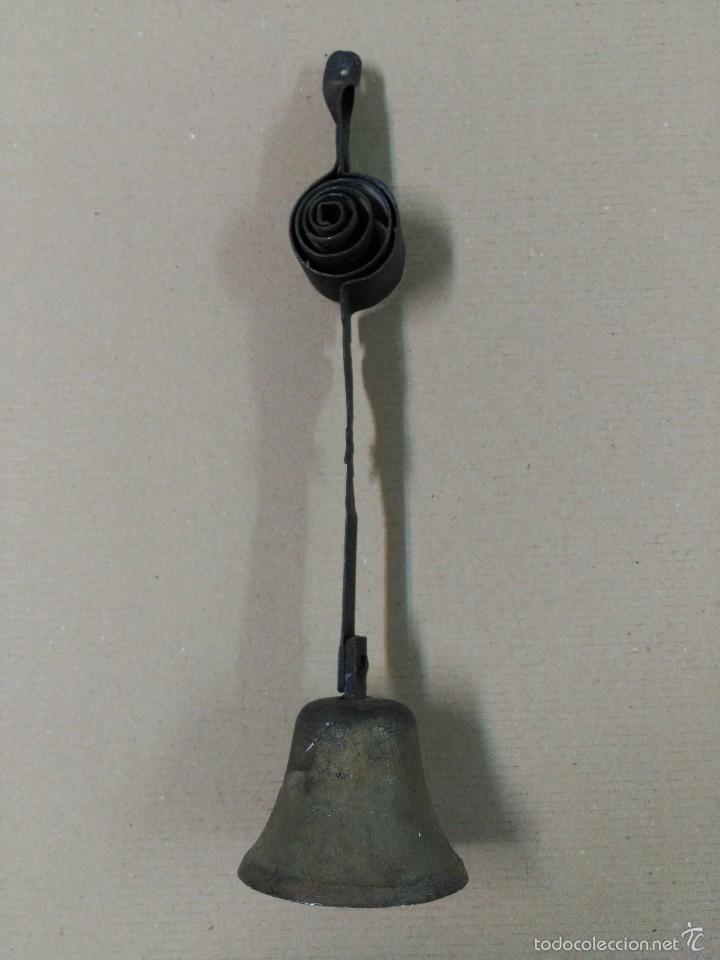 Antig&uuml;edades: Campana de hierro - Foto 2