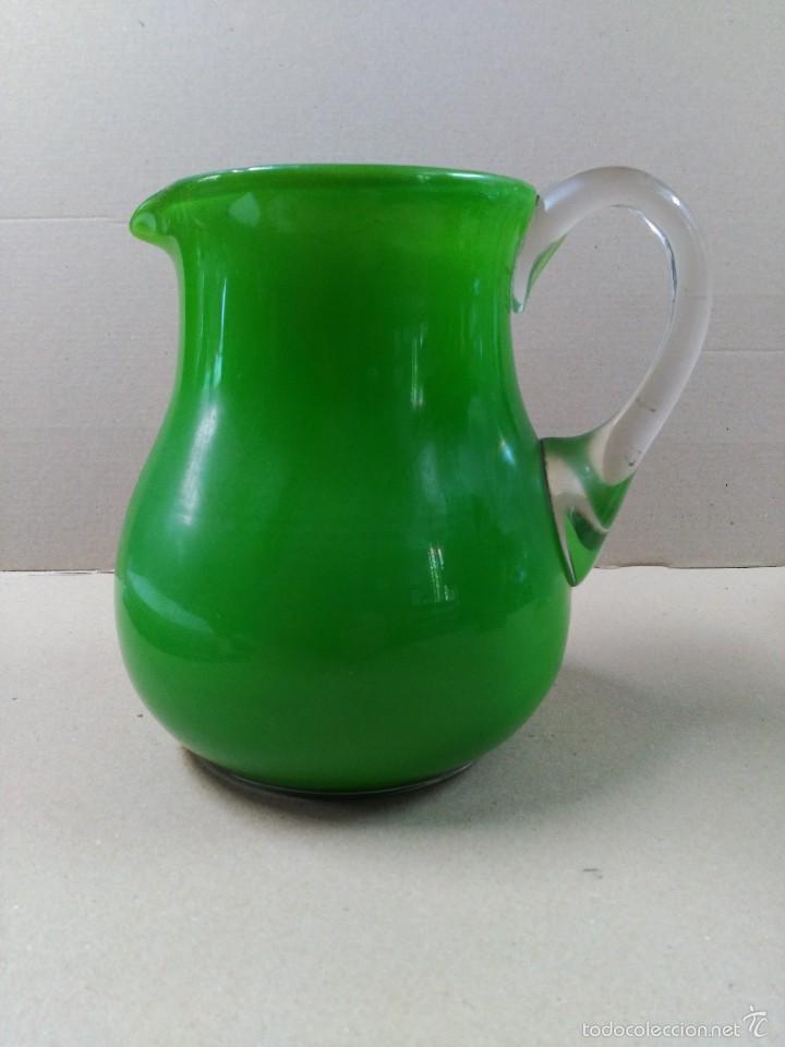 Antig&uuml;edades: Jarra de cristal verde - Foto 3