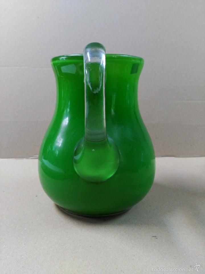 Antig&uuml;edades: Jarra de cristal verde - Foto 4