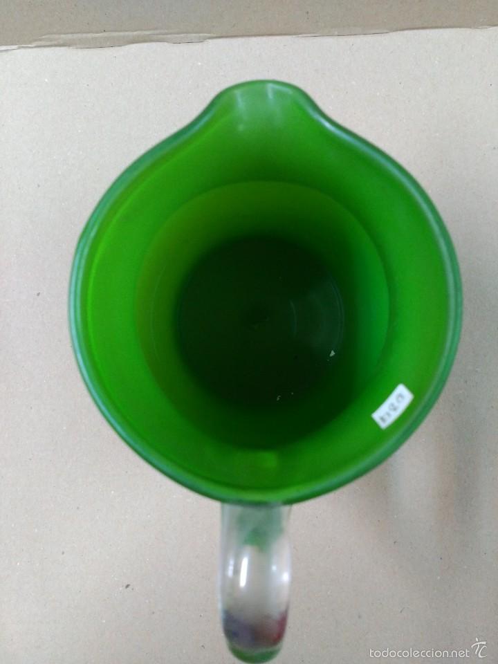 Antig&uuml;edades: Jarra de cristal verde - Foto 5