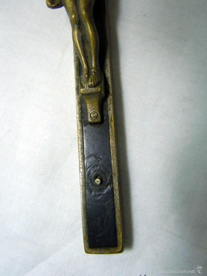 Antig&uuml;edades: CRISTO DE MADERA Y BRONCE TIPO CONVENTUAL - Foto 2