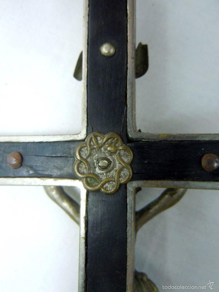 Antig&uuml;edades: CRISTO DE MADERA Y BRONCE TIPO CONVENTUAL - Foto 9