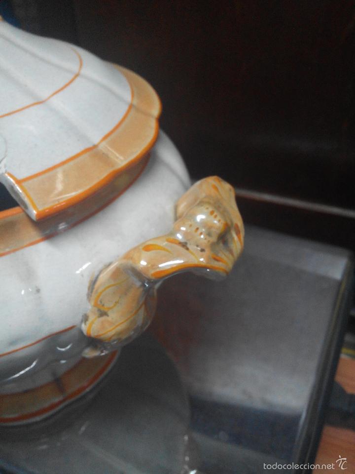 Antig&uuml;edades: SOPERA BLANCA CON LINEAS NARANJAS - Foto 6