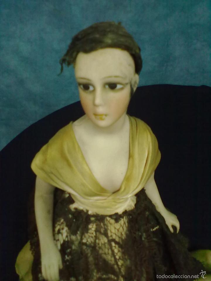 Antig&uuml;edades: MU&Ntilde;ECA PANTALLA LAMPARA PARA RESTAURAR. - Foto 2