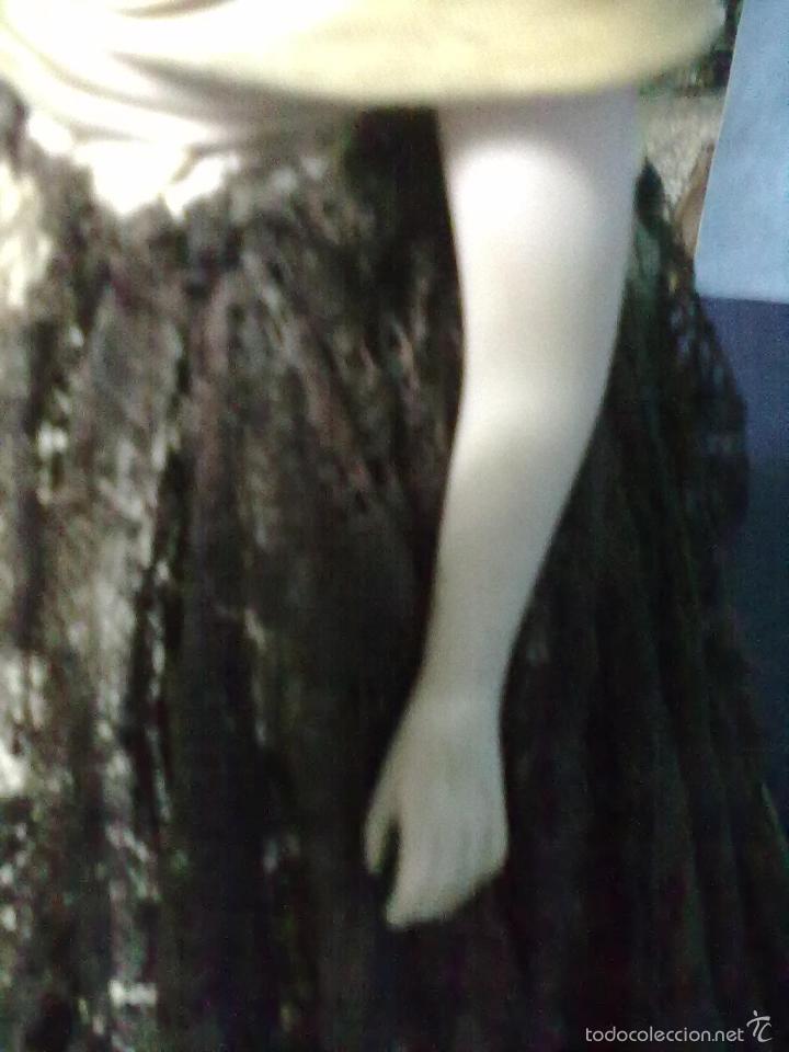 Antig&uuml;edades: MU&Ntilde;ECA PANTALLA LAMPARA PARA RESTAURAR. - Foto 4