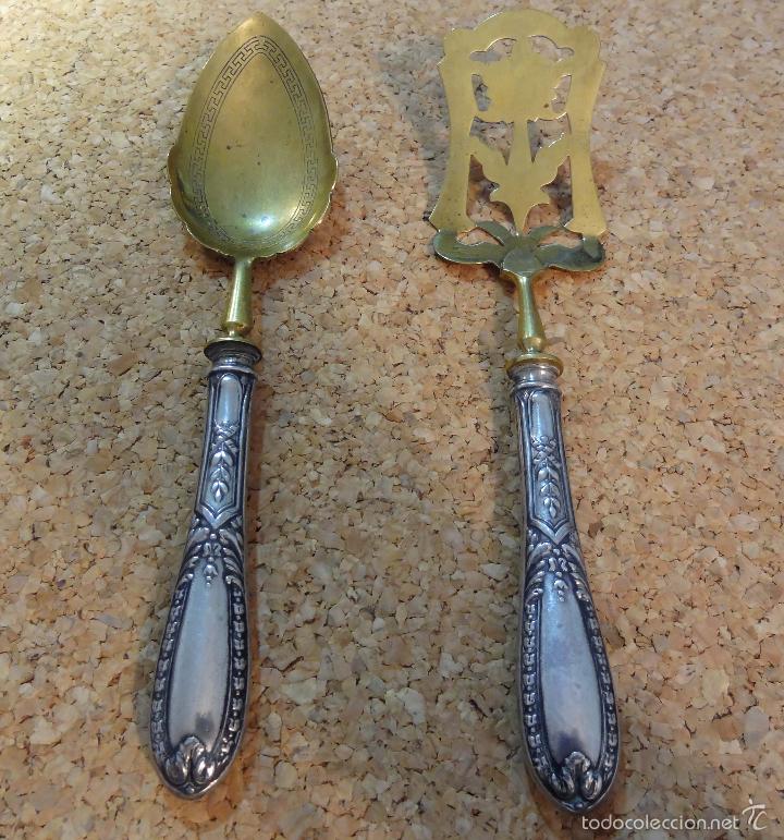 Antig&uuml;edades: Set de 2 cubiertos de plata con su caja original - Foto 4