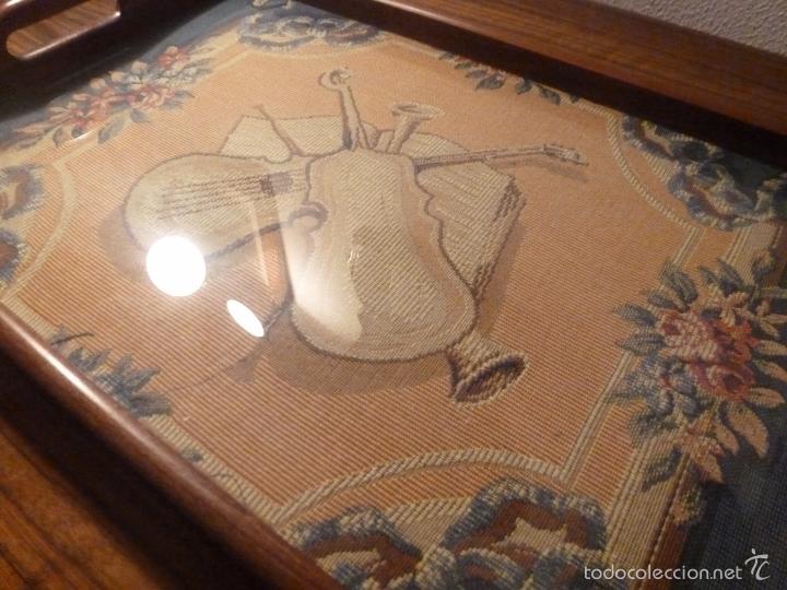 Antig&uuml;edades: bandeja para servir tela madera - Foto 2