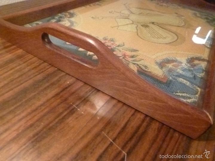 Antig&uuml;edades: bandeja para servir tela madera - Foto 6