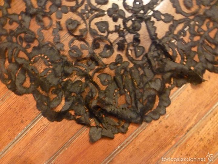 Antig&uuml;edades: mantilla negra - Foto 2