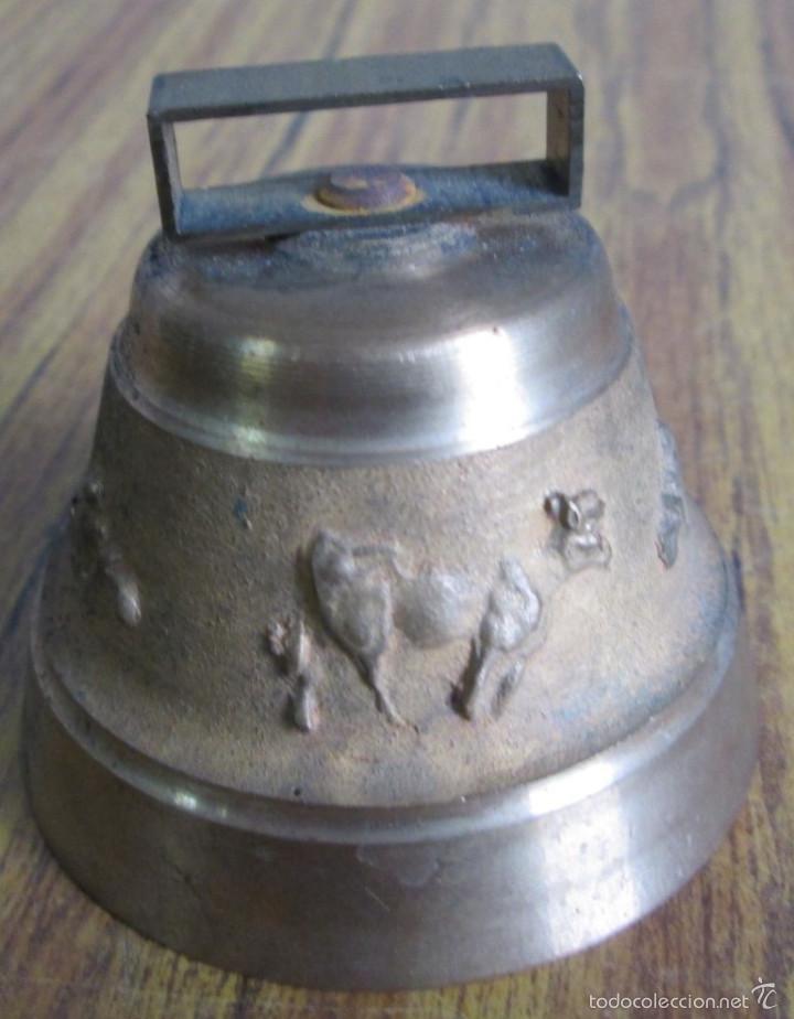 Antig&uuml;edades: CAMPANA de lat&oacute;n - Foto 2