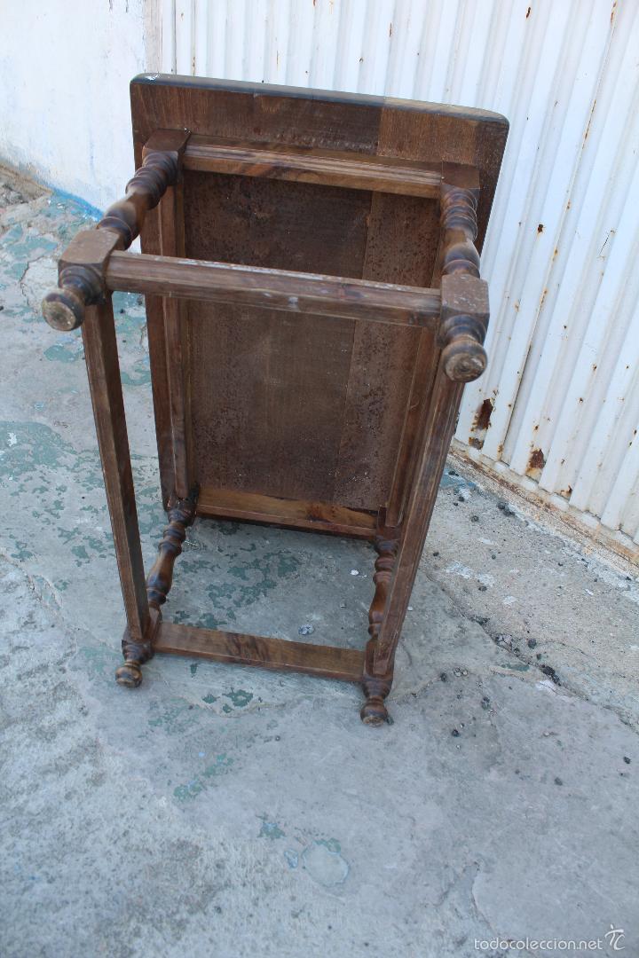 Antig&uuml;edades: mesa en madera de nogal - Foto 4