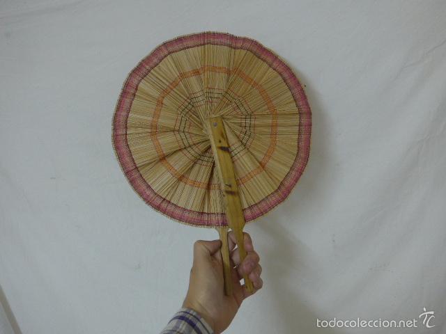 Antig&uuml;edades: Antiguo y curioso abanico - Foto 1