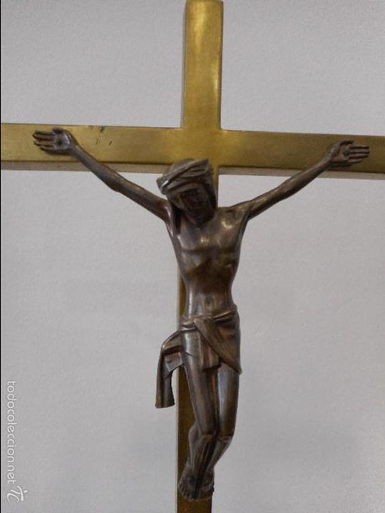 Antig&uuml;edades: Crucifijo de bronce - Foto 2
