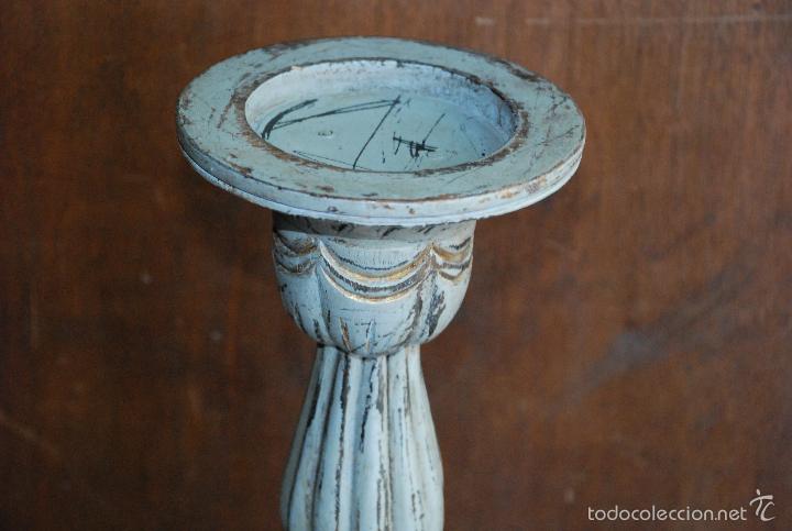 Antig&uuml;edades: MUY BONITO CANDELABRO DE MADERA DECAPADO EN GRIS - Foto 8