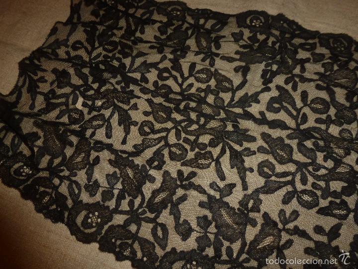 Antig&uuml;edades: mantilla negra - Foto 2