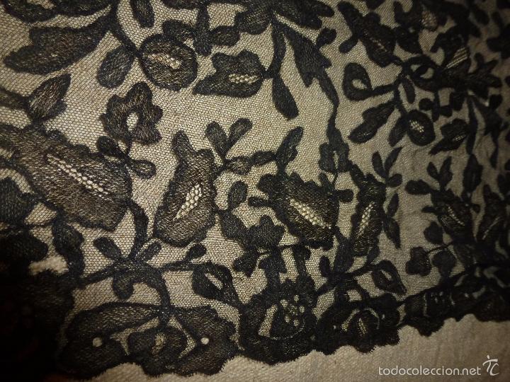 Antig&uuml;edades: mantilla negra - Foto 4