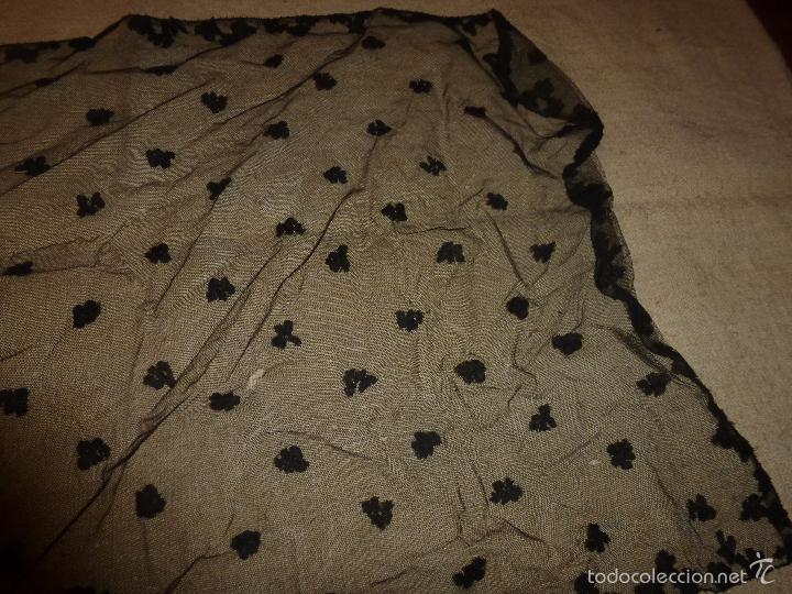 Antig&uuml;edades: mantilla negra - Foto 2