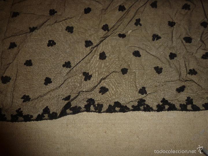 Antig&uuml;edades: mantilla negra - Foto 3