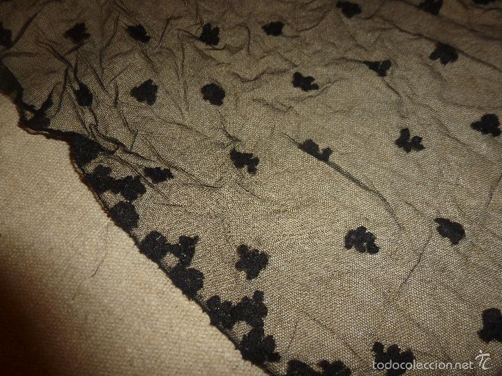 Antig&uuml;edades: mantilla negra - Foto 6