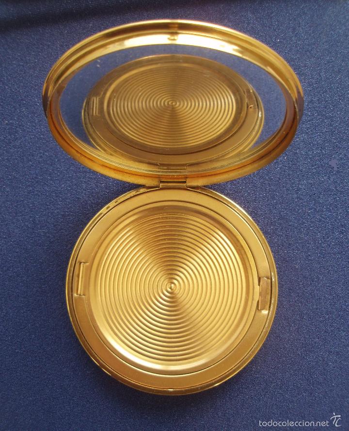 Antig&uuml;edades: POLVERA INGLESA CON ESPEJO INTERIOR. ADORNADA CON PETIT POINT. - Foto 2