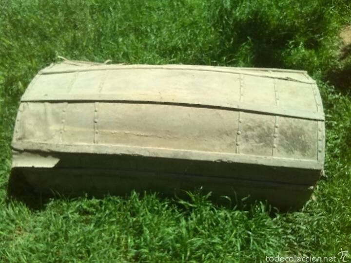 Antig&uuml;edades: Baul tapa abombada - Foto 1
