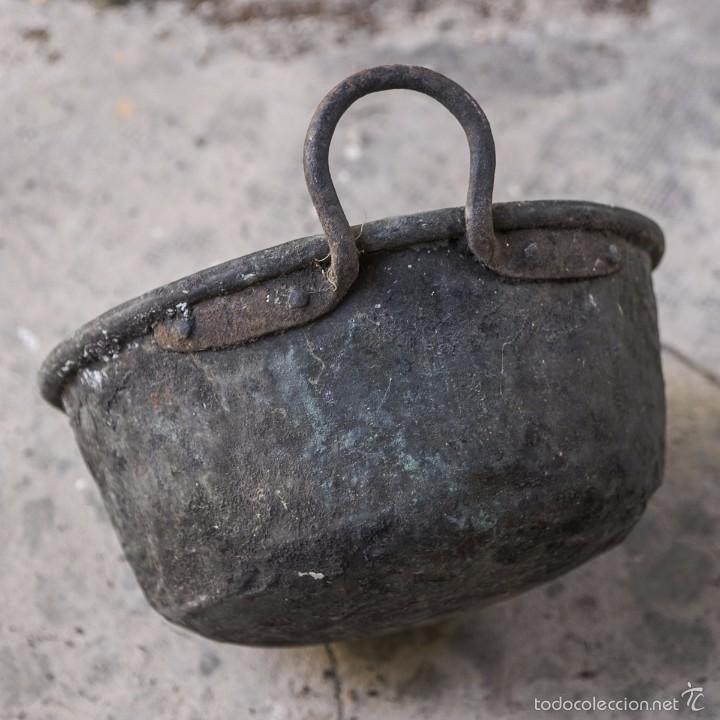 Antiques: Antiguo caldero espa&ntilde;ol de cobre repujado S.XIX
