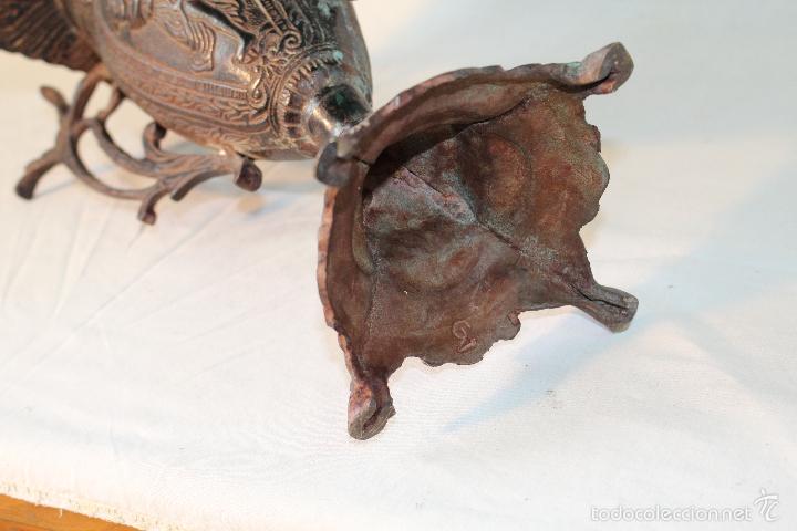 Antig&uuml;edades: jarron en bronce - Foto 2