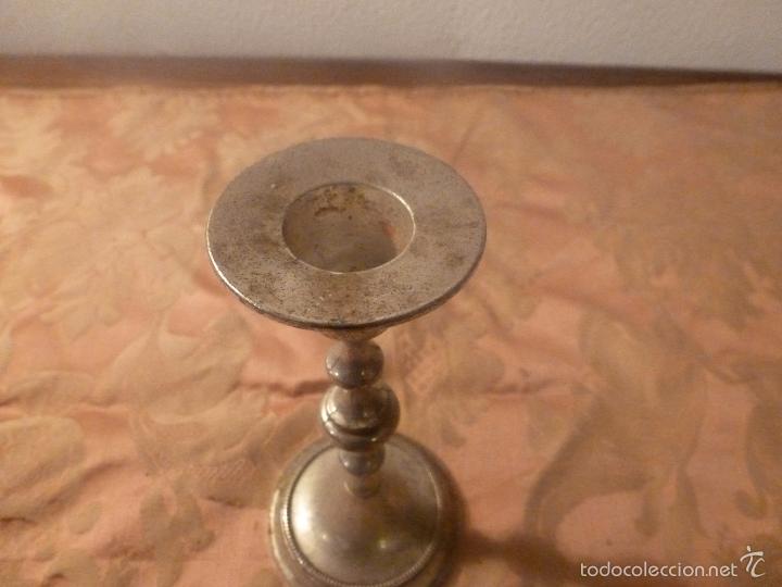 Antig&uuml;edades: candelero de metal - Foto 2