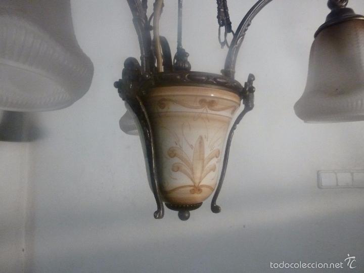Antig&uuml;edades: lampara de bronce y tulipas - Foto 7