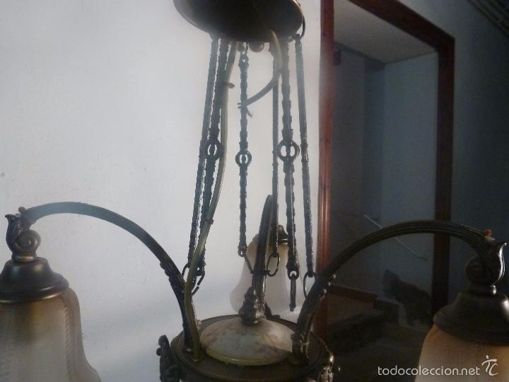 Antig&uuml;edades: lampara de bronce y tulipas - Foto 9