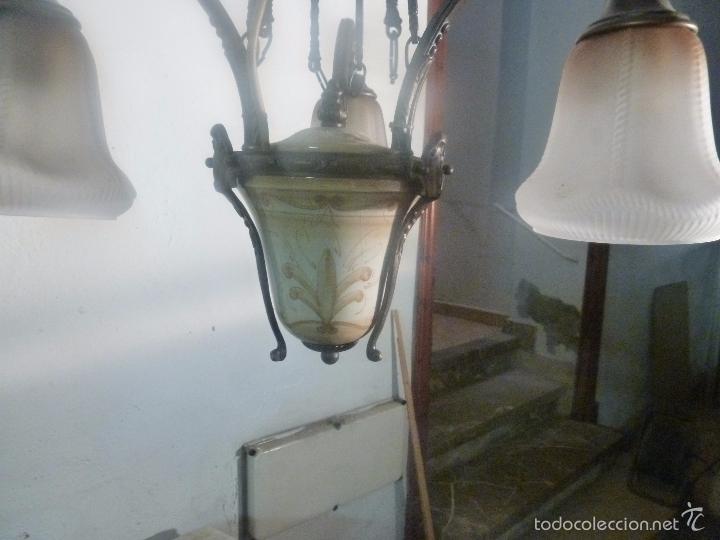Antig&uuml;edades: lampara de bronce y tulipas - Foto 10