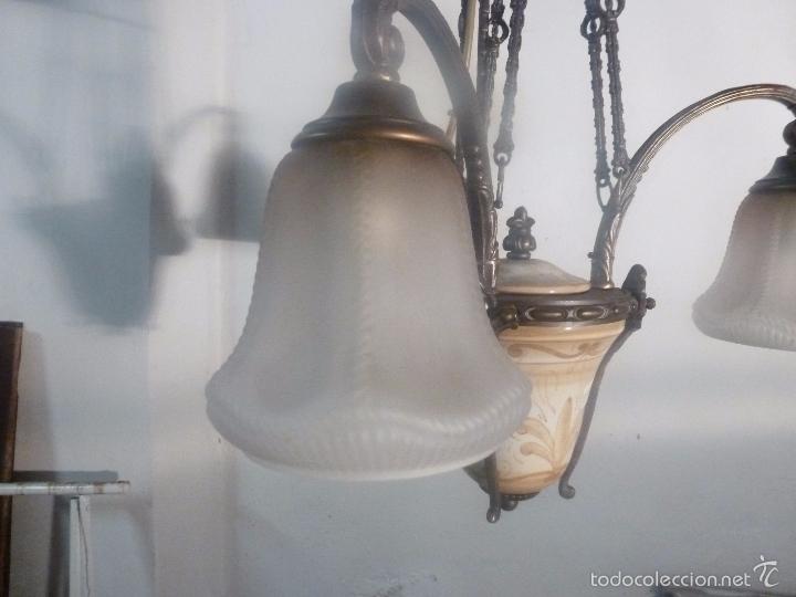 Antig&uuml;edades: lampara de bronce y tulipas - Foto 14