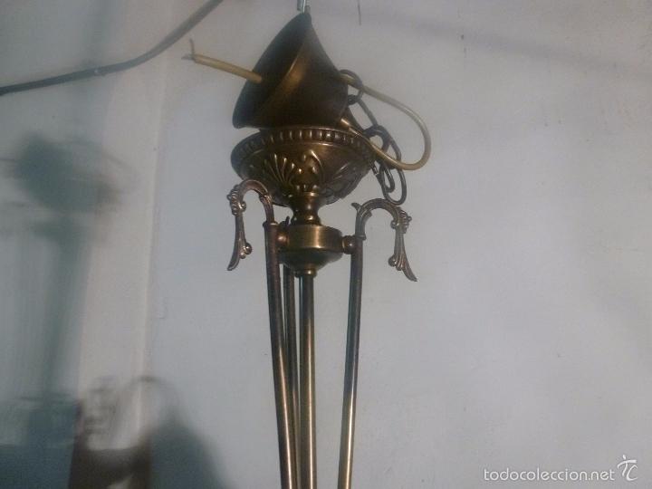 Antig&uuml;edades: lampara de bronce y tulipas - Foto 6