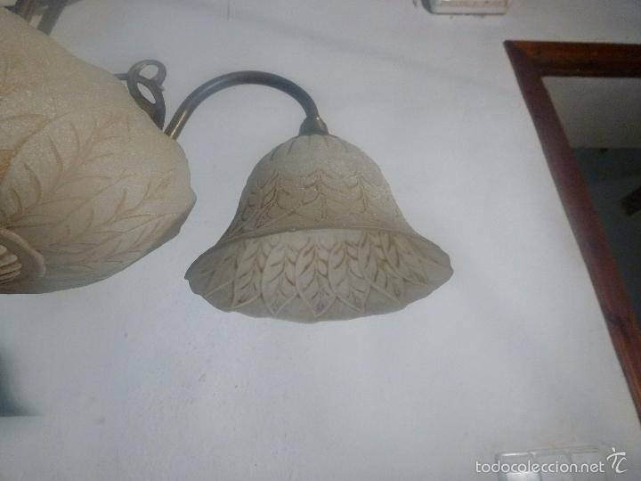 Antig&uuml;edades: lampara de bronce y tulipas - Foto 10
