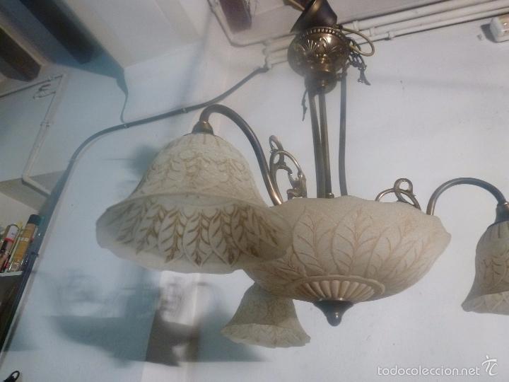 Antig&uuml;edades: lampara de bronce y tulipas - Foto 12
