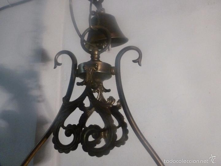 Antig&uuml;edades: lampara de bronce y tulipas - Foto 5