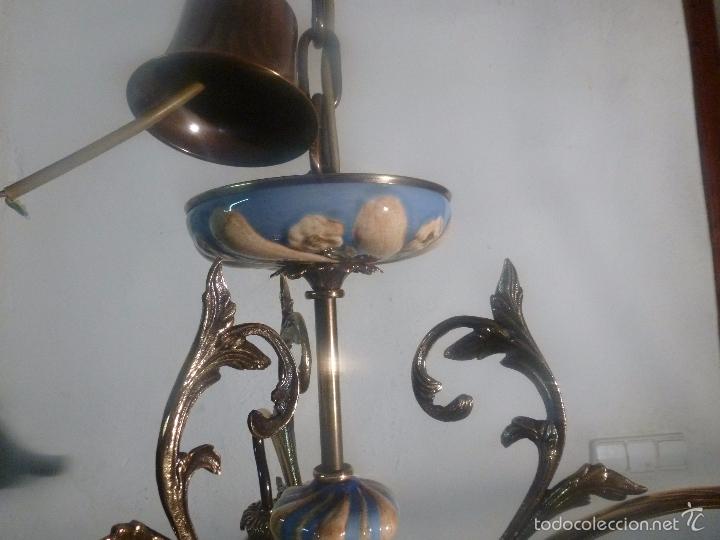 Antig&uuml;edades: lampara de bronce y tulipas - Foto 5