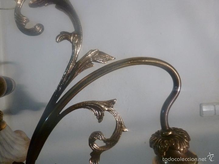 Antig&uuml;edades: lampara de bronce y tulipas - Foto 8