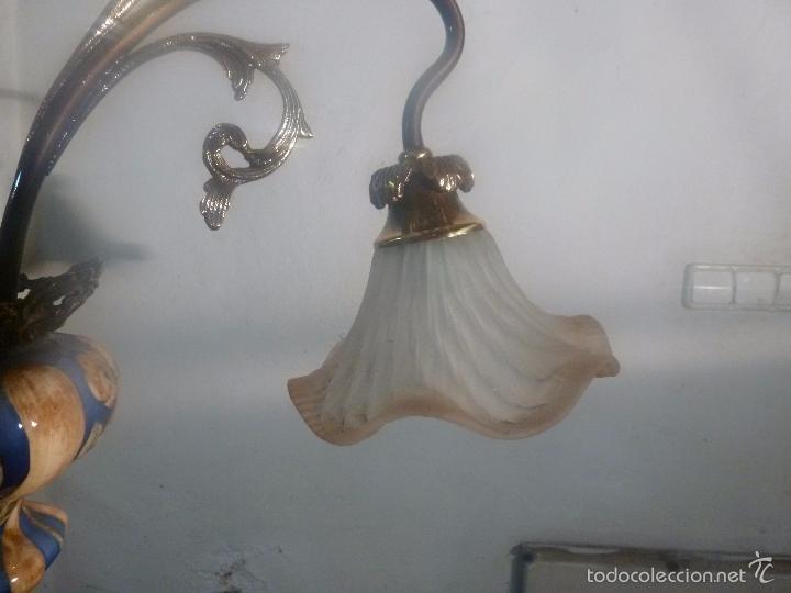 Antig&uuml;edades: lampara de bronce y tulipas - Foto 10