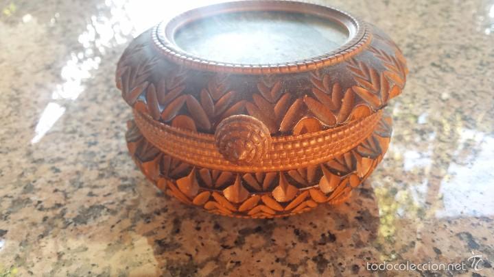 Antig&uuml;edades: antiguo joyero de madera,