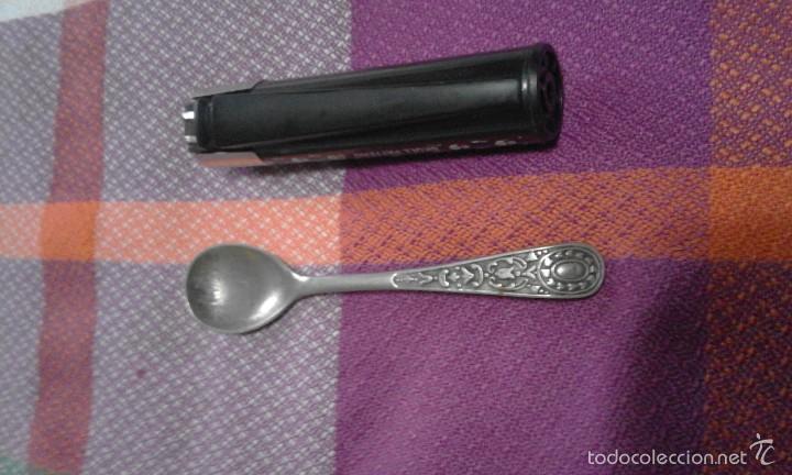 Antig&uuml;edades: cucharilla de az&uacute;car - Foto 1
