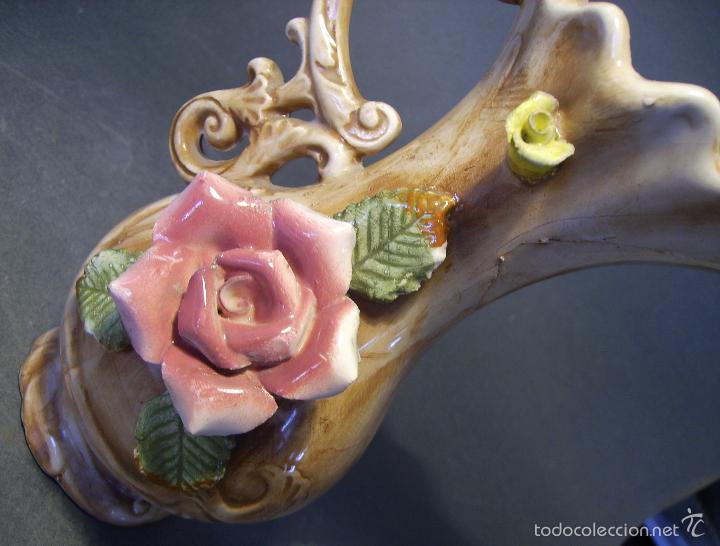 Antig&uuml;edades: JARRA  DE  PORCELANA  TIPO  CAPODIMONTE - Foto 7